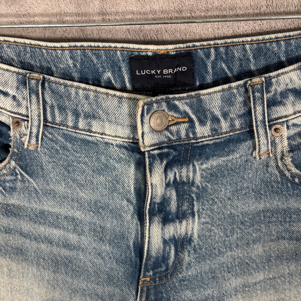 Lucky Brand Easy Rider Mid Rise Boot Jeans Women Fit 35x31 Light Wash Distressed - Picture 11 of 16